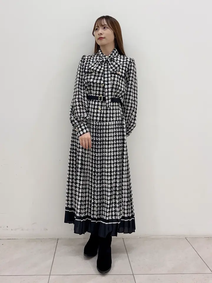 GRACE CONTINENTAL Miu Akamatsu コーディネート画像