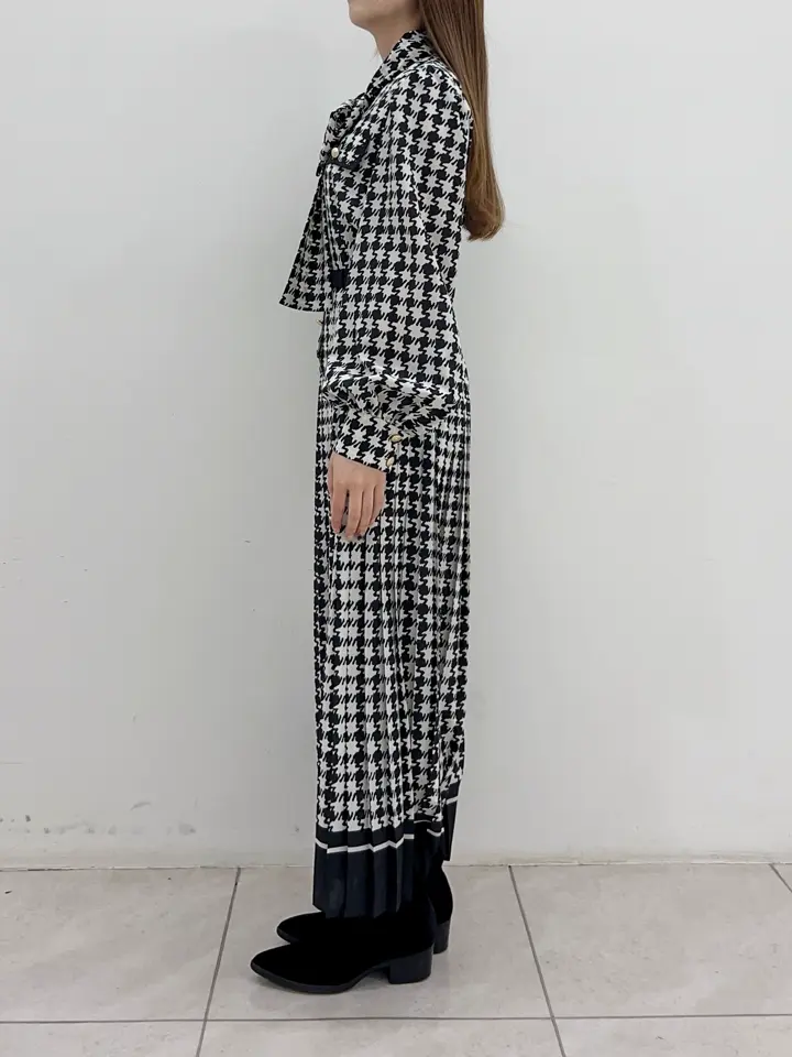 GRACE CONTINENTAL Miu Akamatsu コーディネート画像