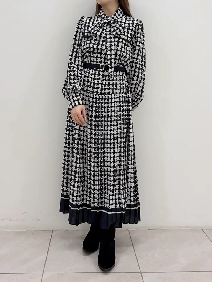 GRACE CONTINENTAL Miu Akamatsu コーディネート画像