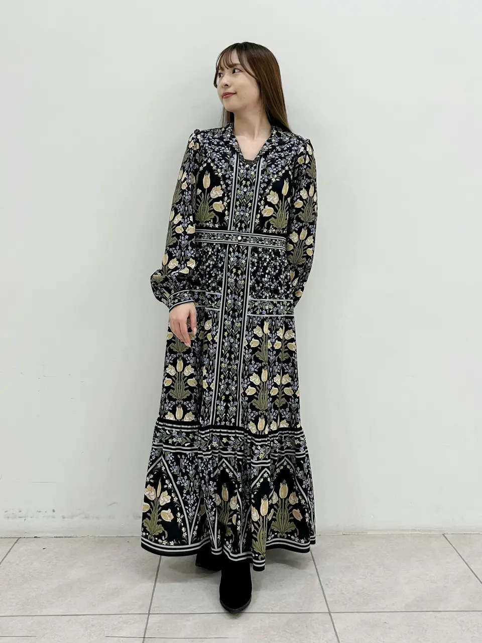 GRACE CONTINENTAL Miu Akamatsu コーディネート画像