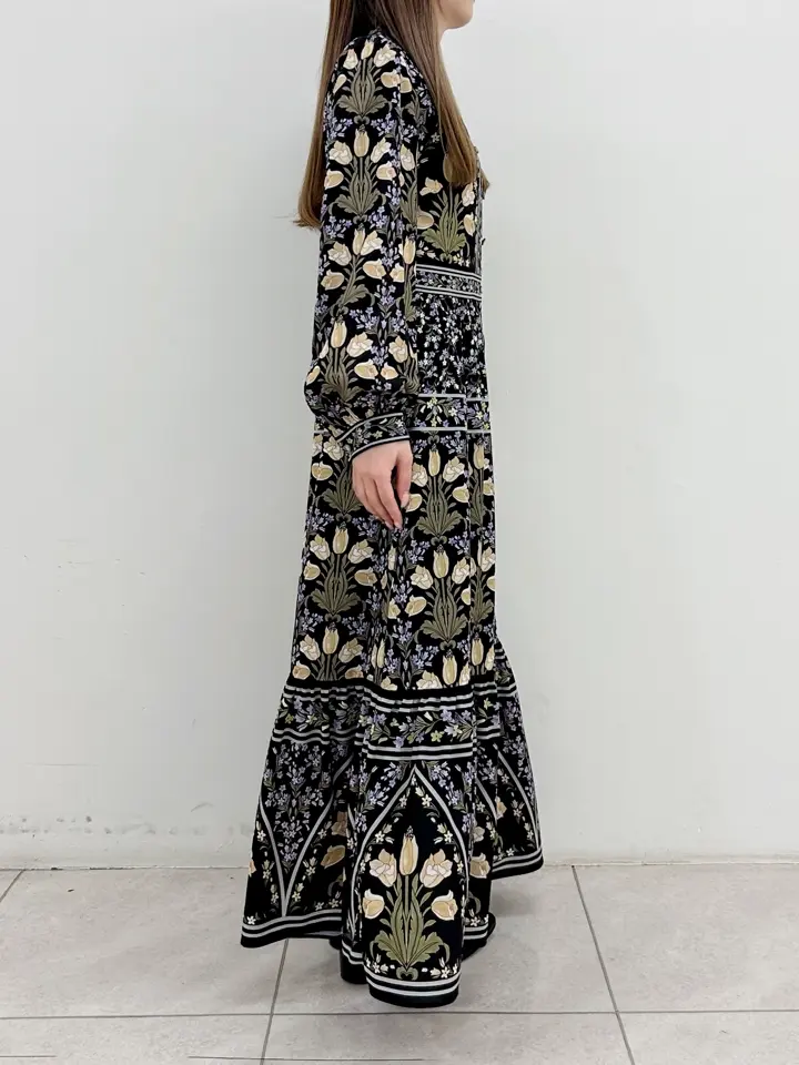 GRACE CONTINENTAL Miu Akamatsu コーディネート画像