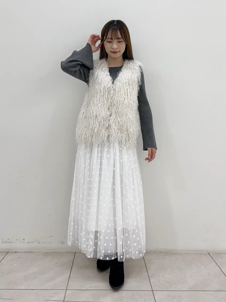 GRACE CONTINENTAL Miu Akamatsu コーディネート画像