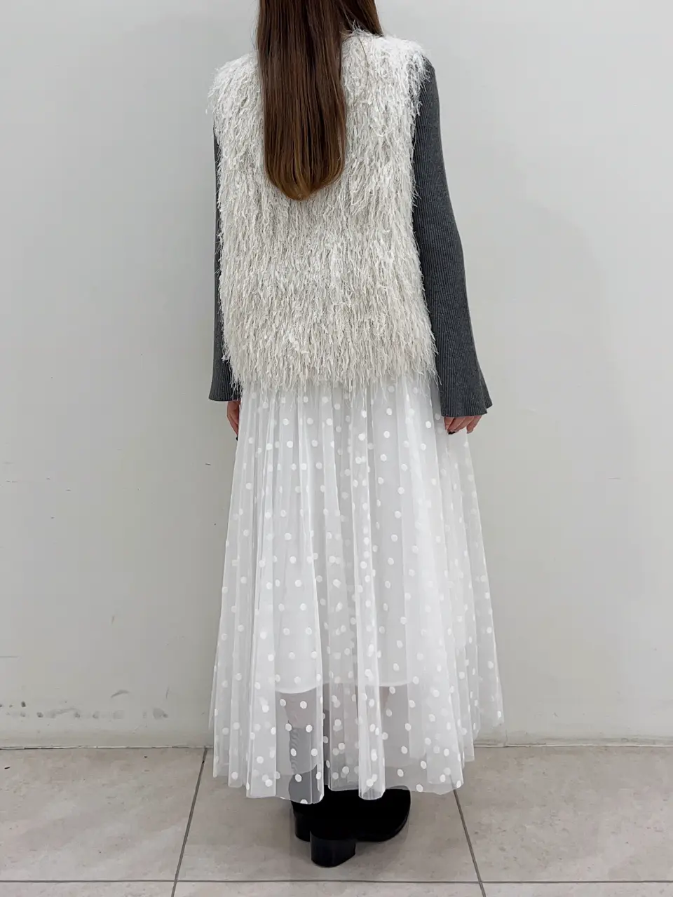 GRACE CONTINENTAL Miu Akamatsu コーディネート画像