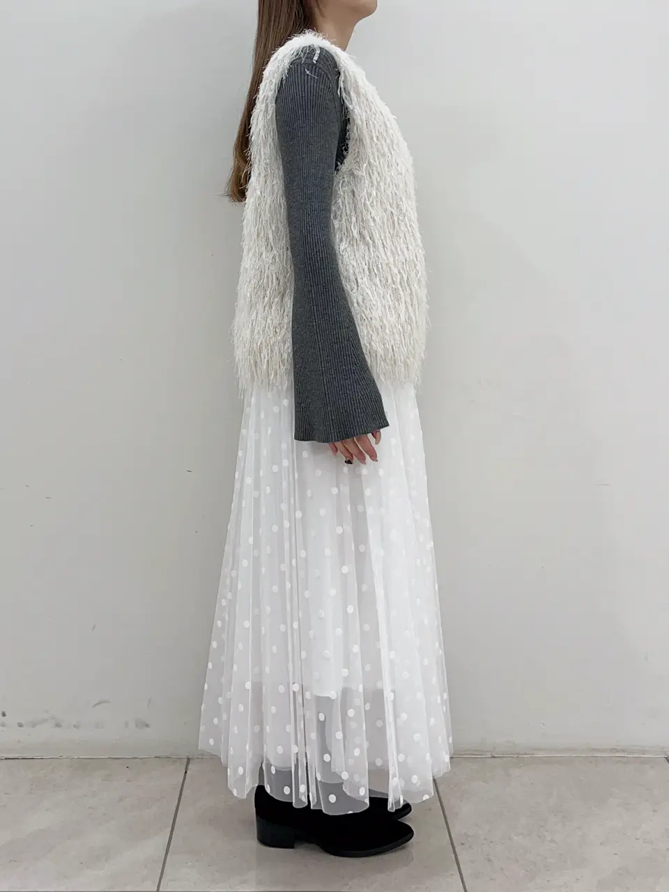 GRACE CONTINENTAL Miu Akamatsu コーディネート画像