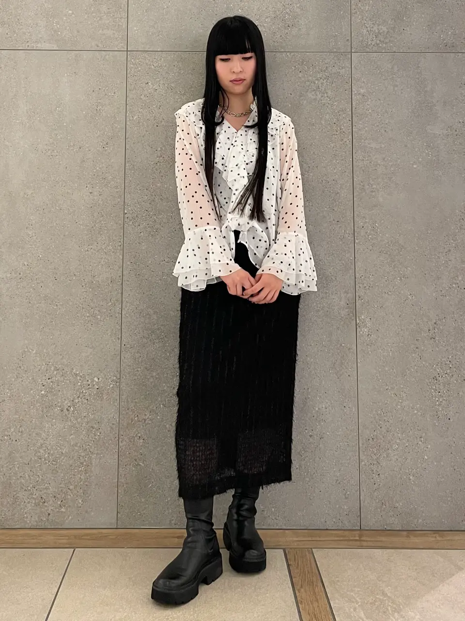  anri コーディネート画像