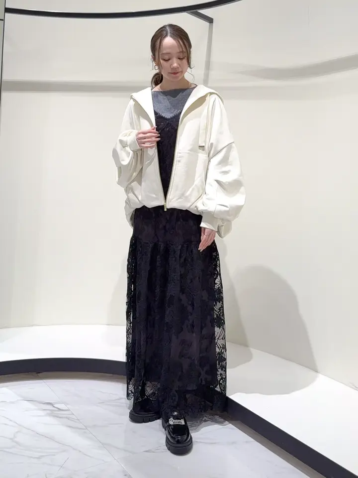 GRACE CONTINENTAL Suzuka コーディネート画像