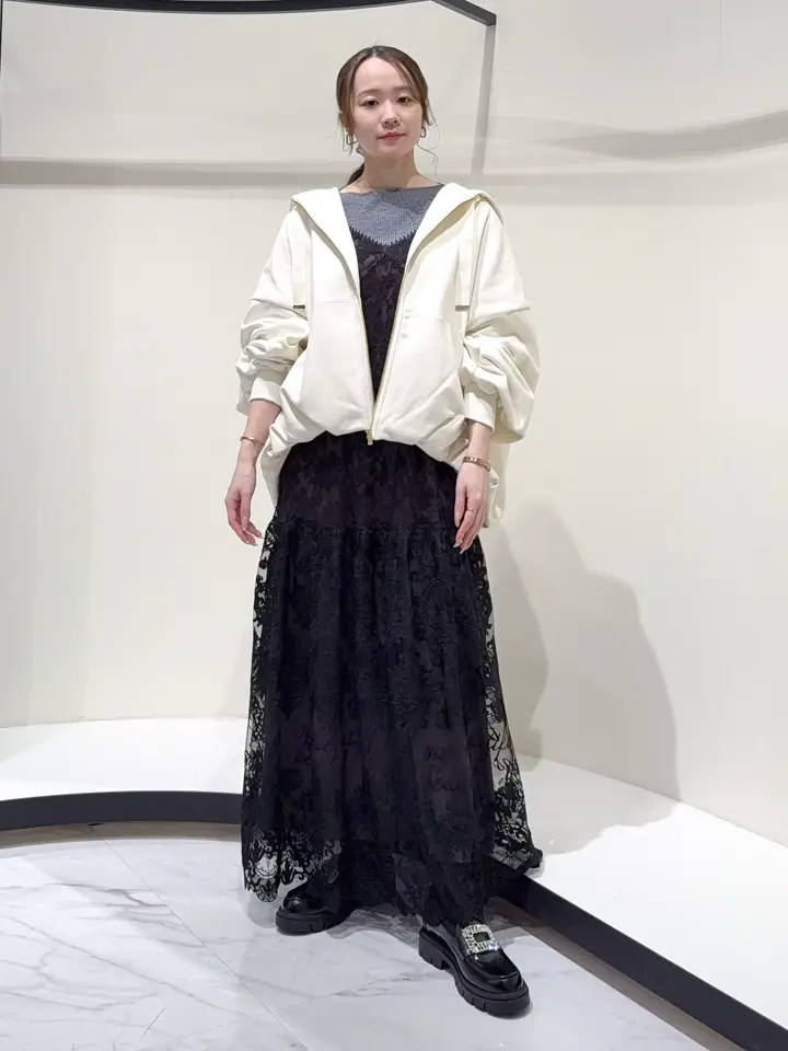 GRACE CONTINENTAL Suzuka コーディネート画像