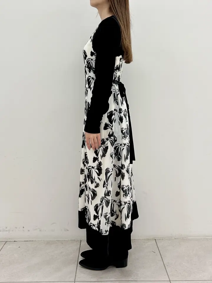 GRACE CONTINENTAL Miu Akamatsu コーディネート画像