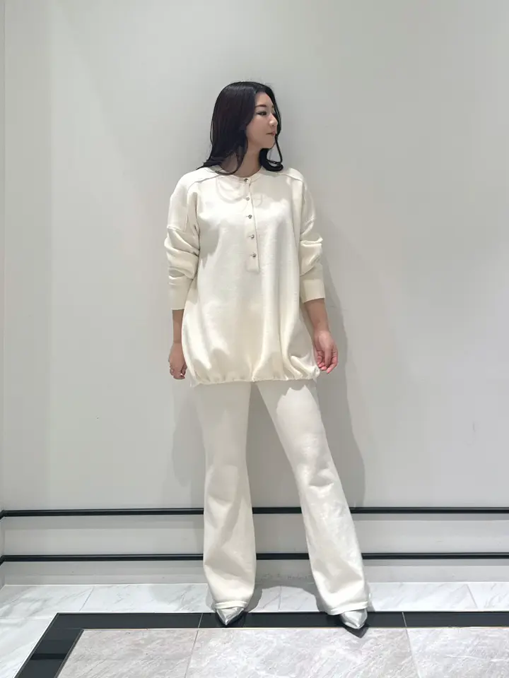 GRACE CONTINENTAL MOMOKO コーディネート画像