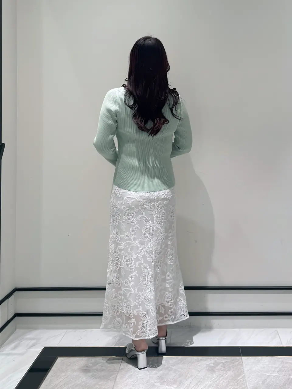 GRACE CONTINENTAL MOMOKO コーディネート画像