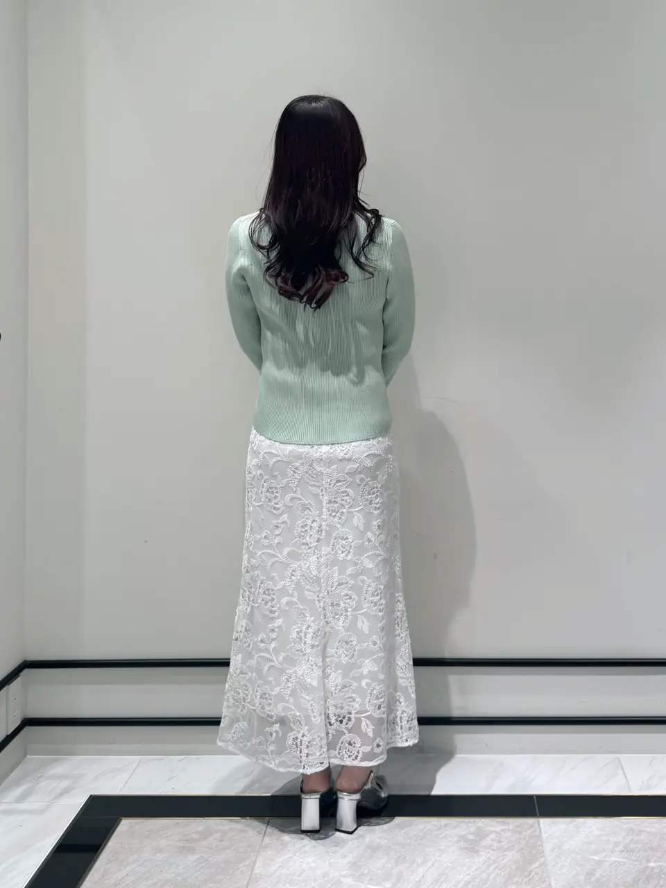 GRACE CONTINENTAL MOMOKO コーディネート画像