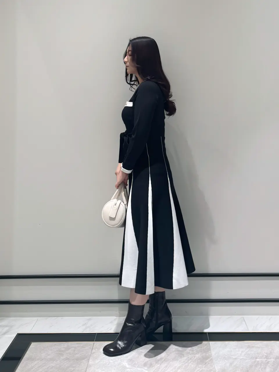 GRACE CONTINENTAL MOMOKO コーディネート画像