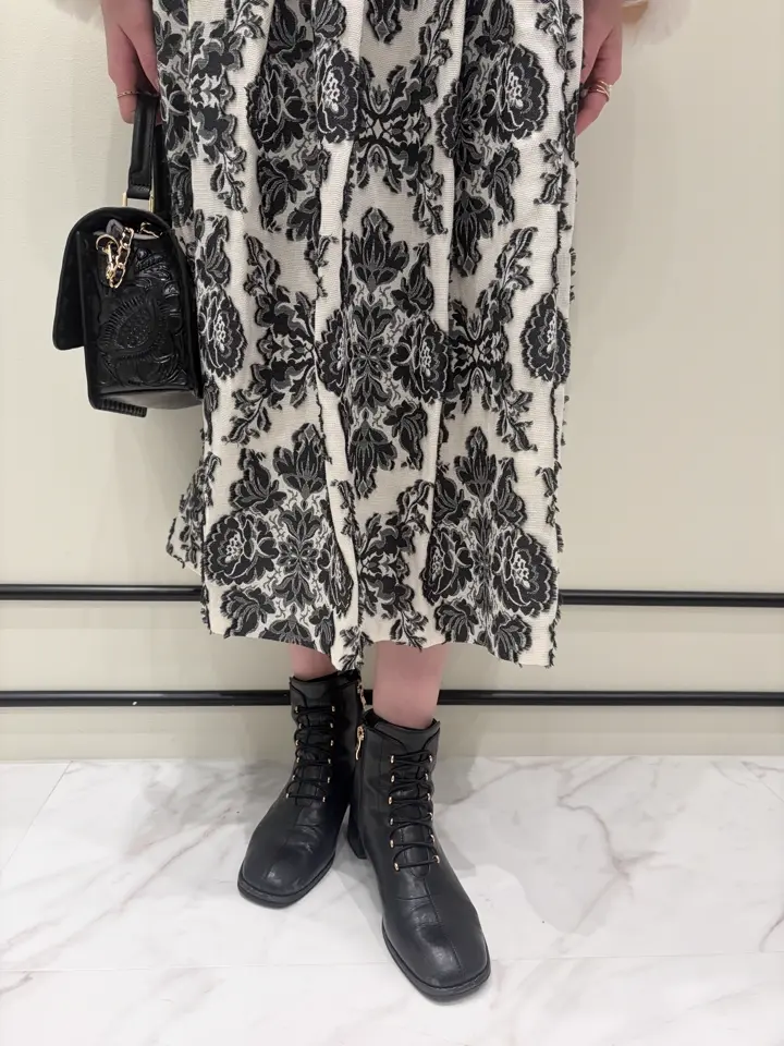 GRACE CONTINENTAL Hotei コーディネート画像