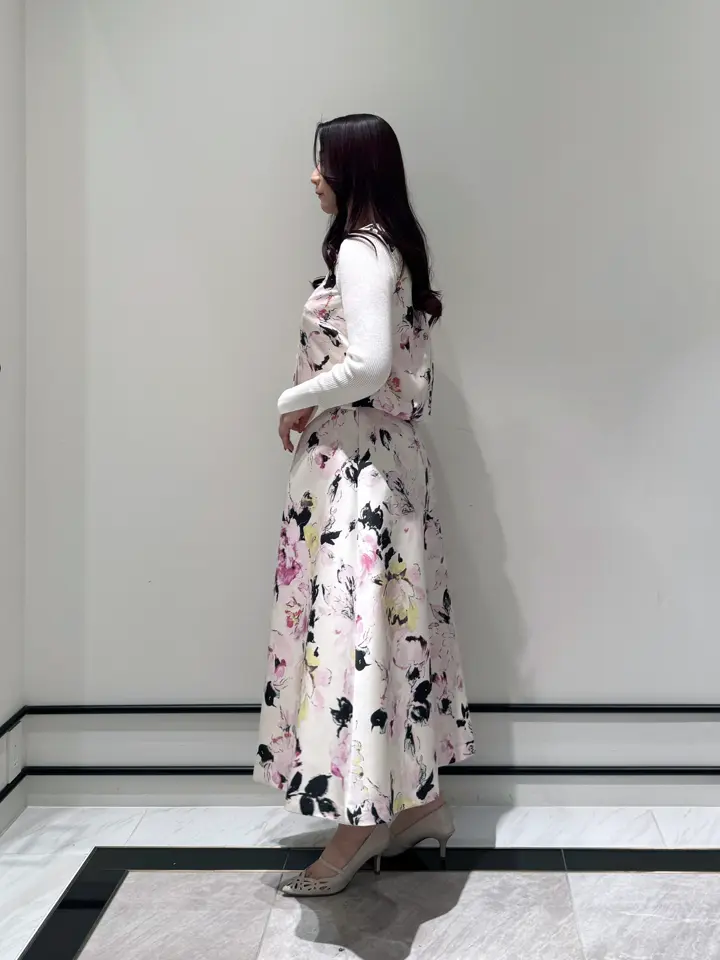 GRACE CONTINENTAL MOMOKO コーディネート画像