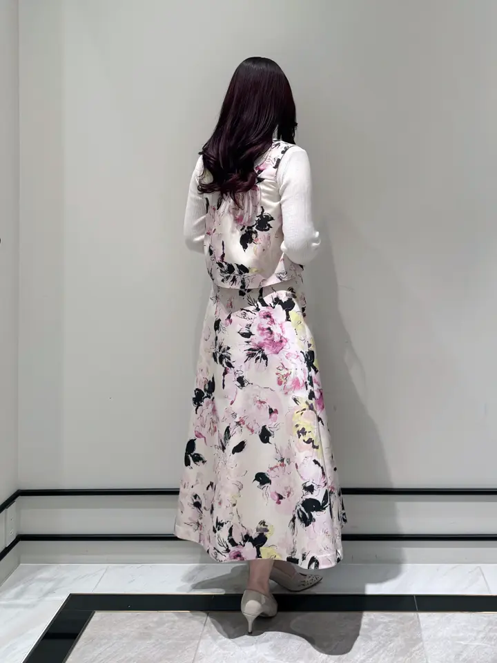 GRACE CONTINENTAL MOMOKO コーディネート画像