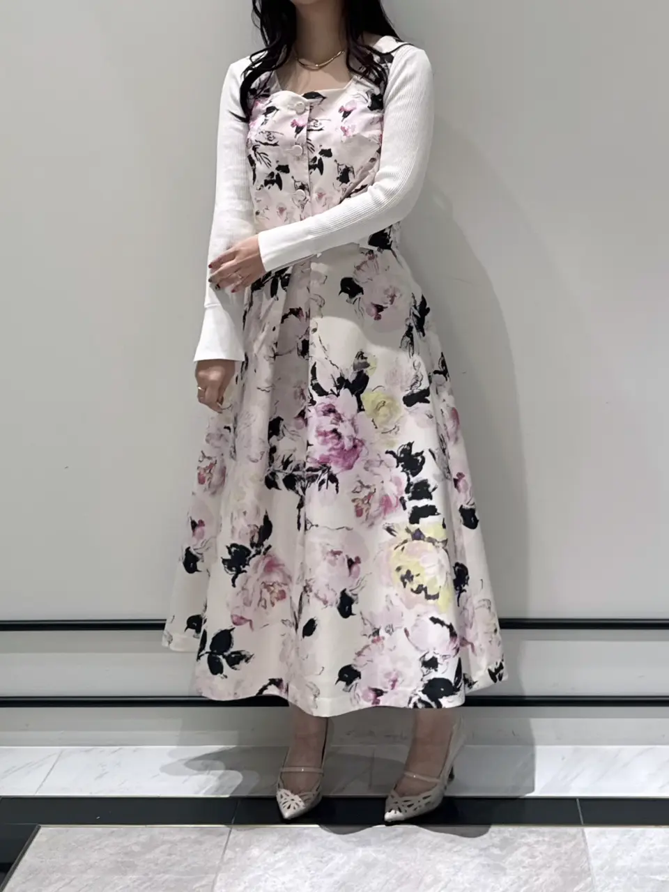 GRACE CONTINENTAL MOMOKO コーディネート画像