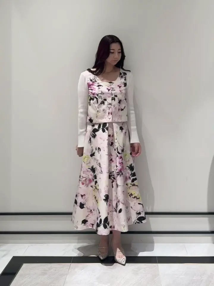 GRACE CONTINENTAL MOMOKO コーディネート画像