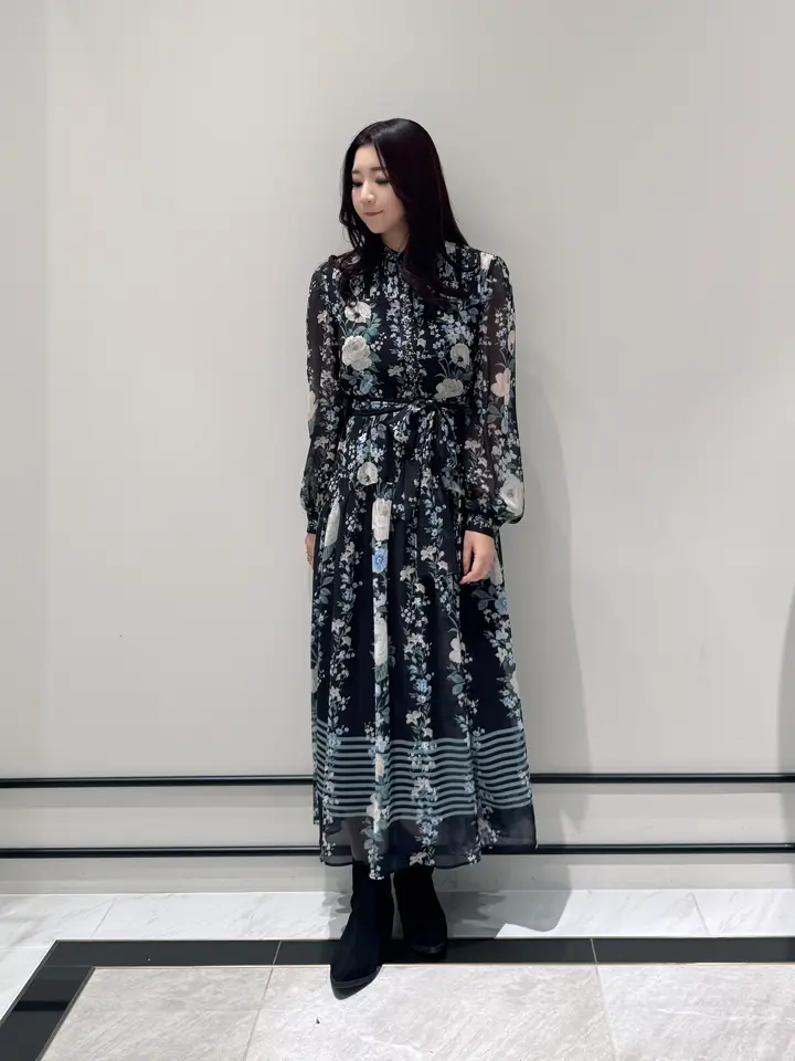 GRACE CONTINENTAL MOMOKO コーディネート画像