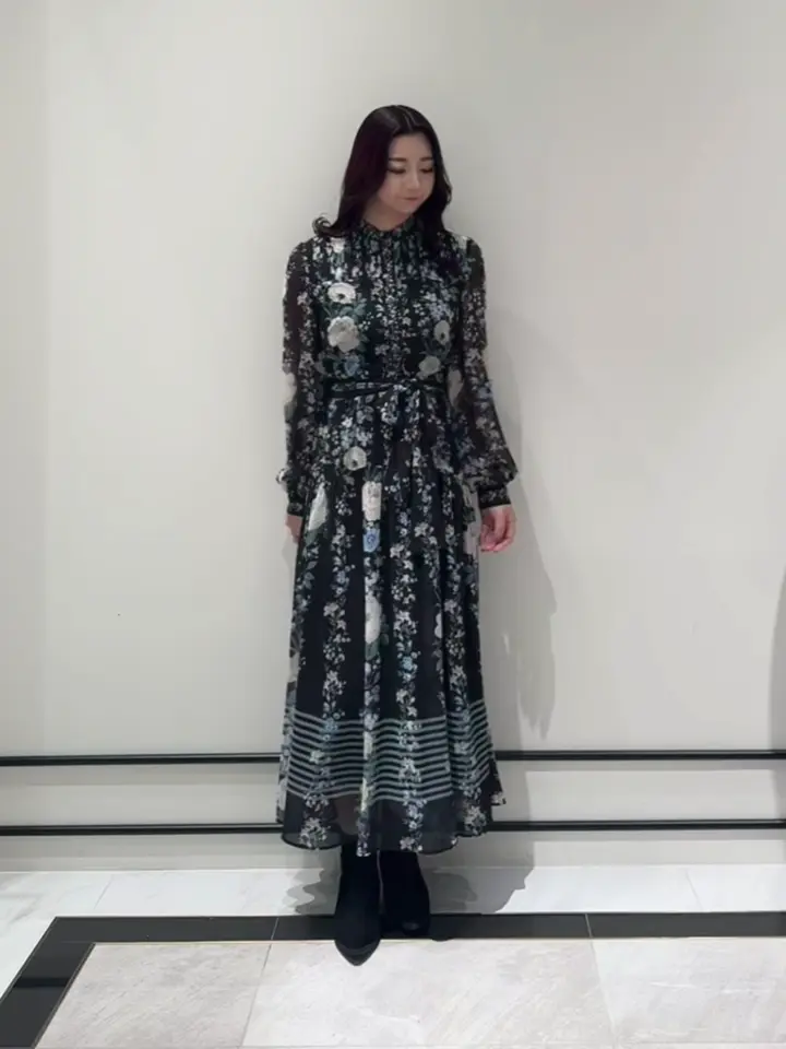 GRACE CONTINENTAL MOMOKO コーディネート画像