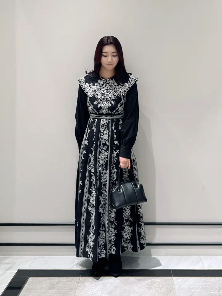 GRACE CONTINENTAL MOMOKO コーディネート画像