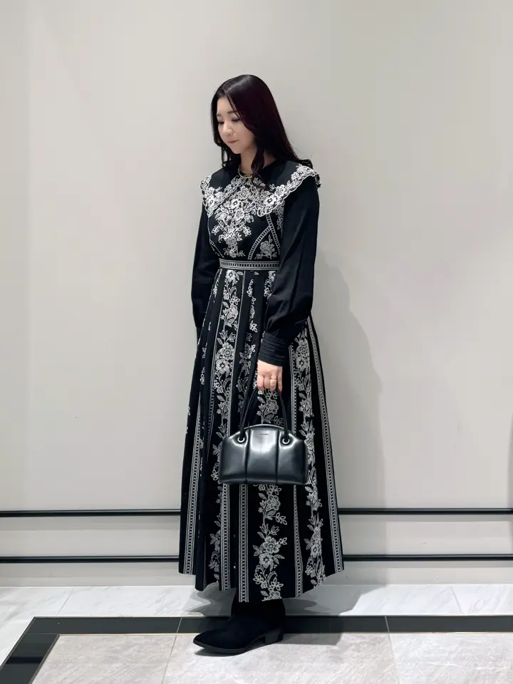 GRACE CONTINENTAL MOMOKO コーディネート画像