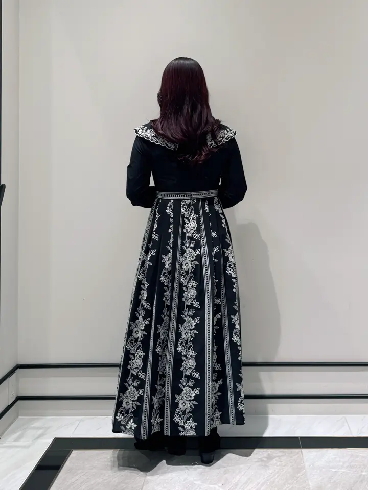 GRACE CONTINENTAL MOMOKO コーディネート画像