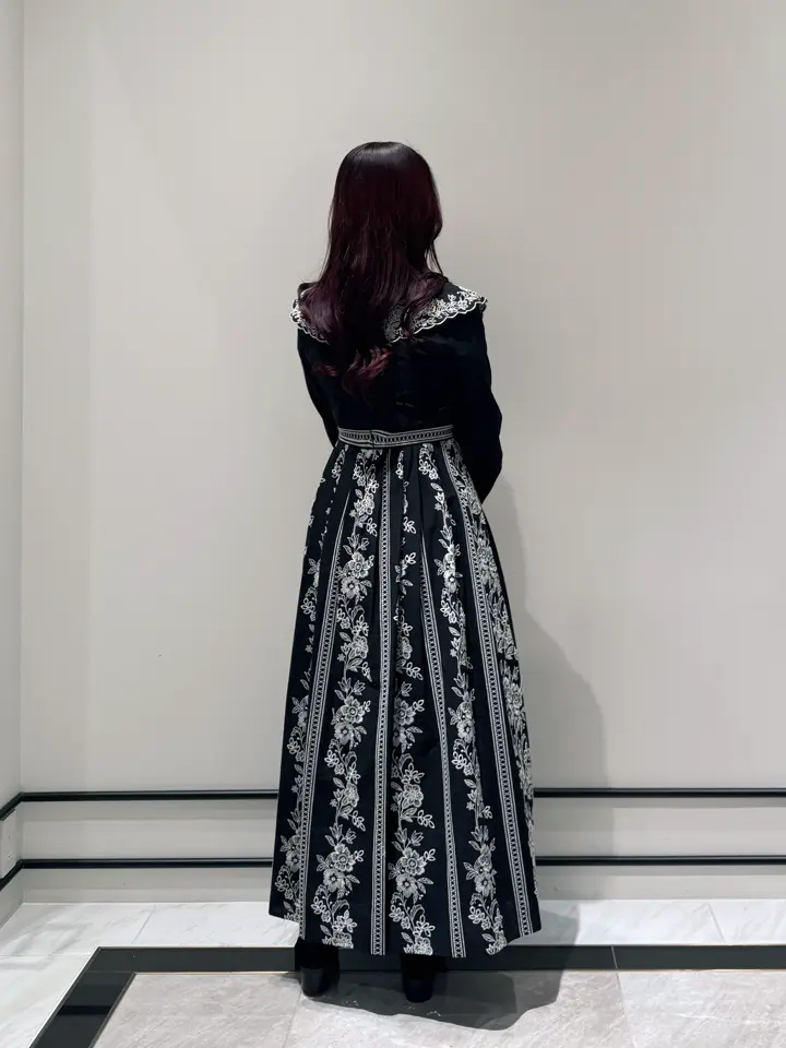 GRACE CONTINENTAL MOMOKO コーディネート画像