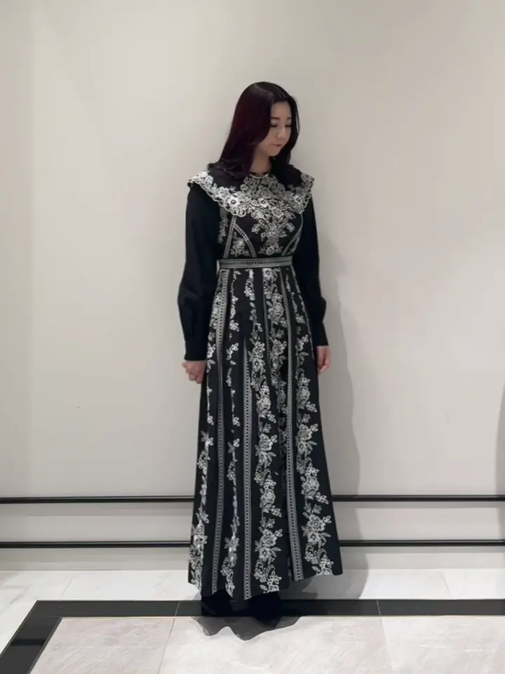 GRACE CONTINENTAL MOMOKO コーディネート画像