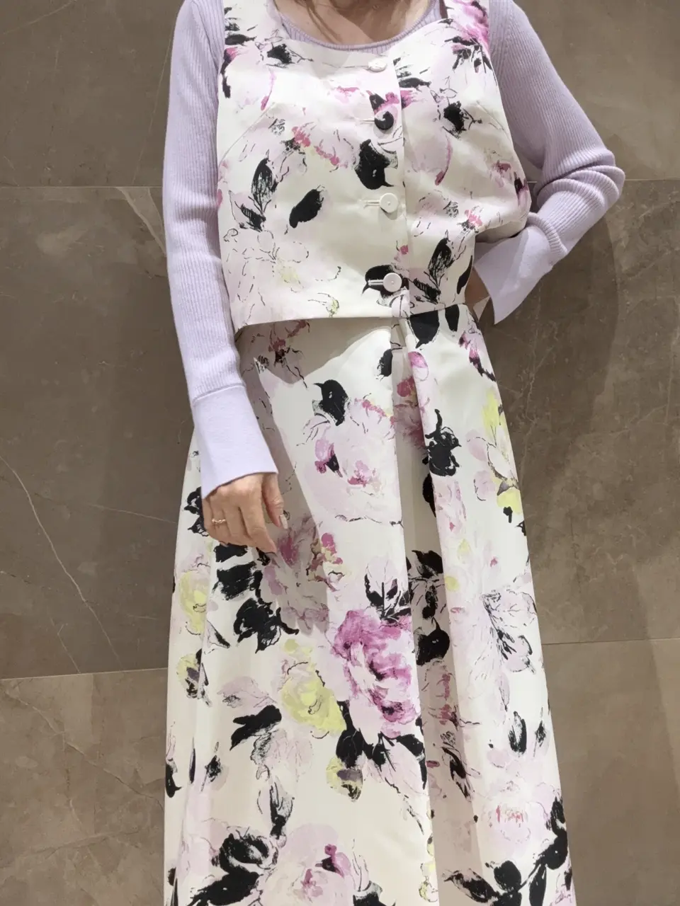 GRACE CONTINENTAL 穐山　香織 コーディネート画像