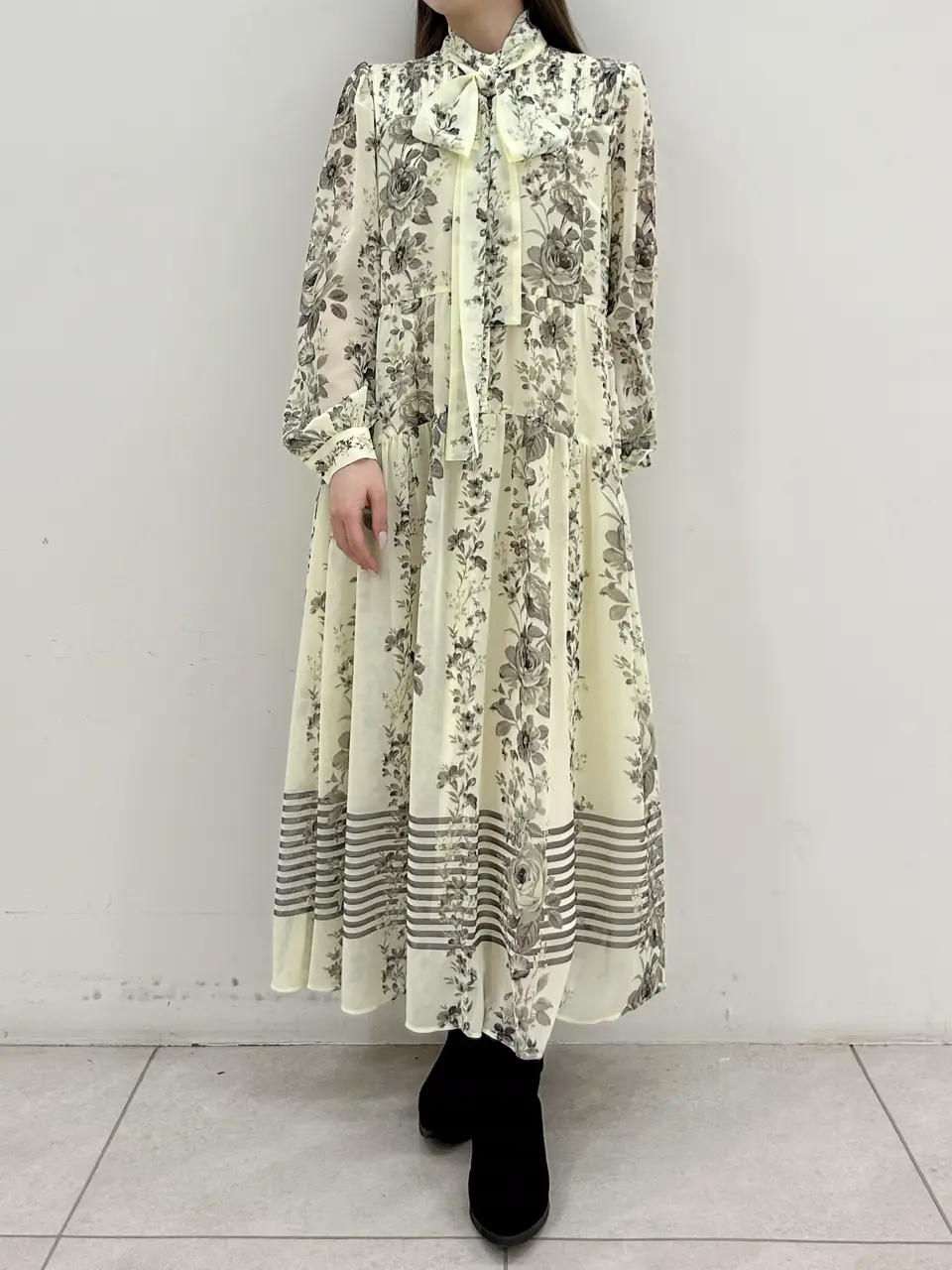 GRACE CONTINENTAL Miu Akamatsu コーディネート画像