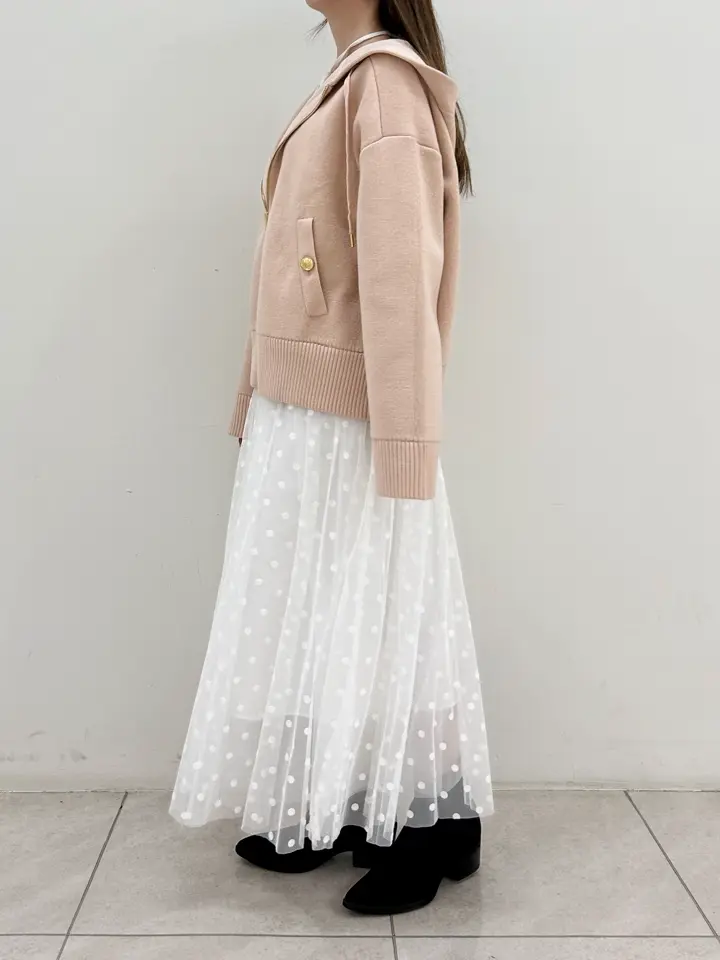 GRACE CONTINENTAL Miu Akamatsu コーディネート画像