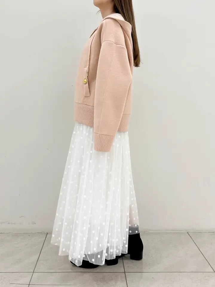 GRACE CONTINENTAL Miu Akamatsu コーディネート画像