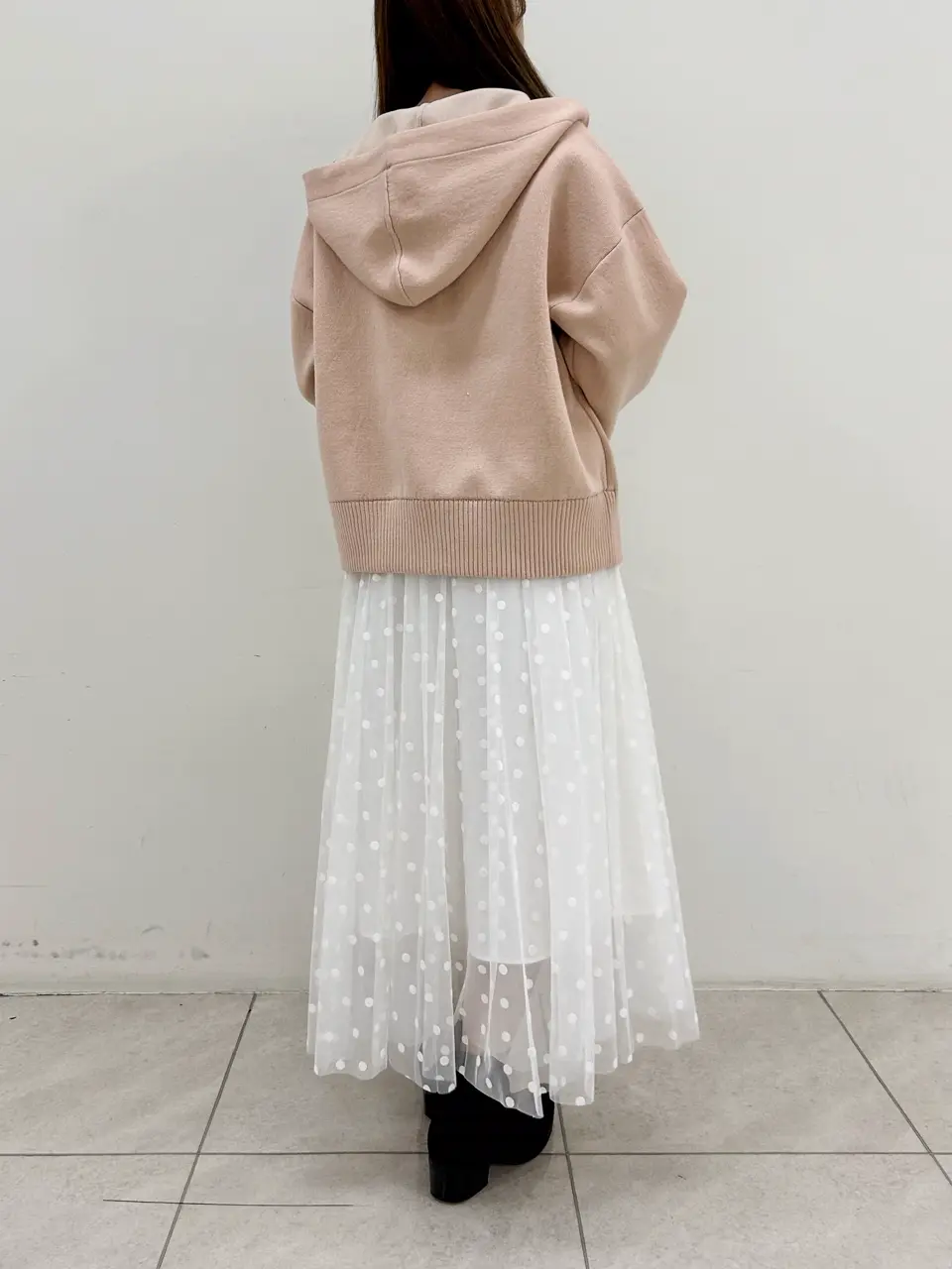 GRACE CONTINENTAL Miu Akamatsu コーディネート画像