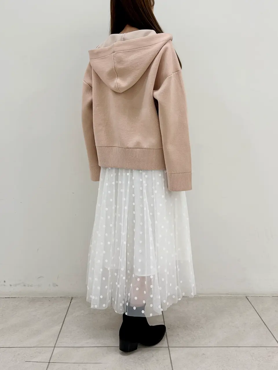 GRACE CONTINENTAL Miu Akamatsu コーディネート画像