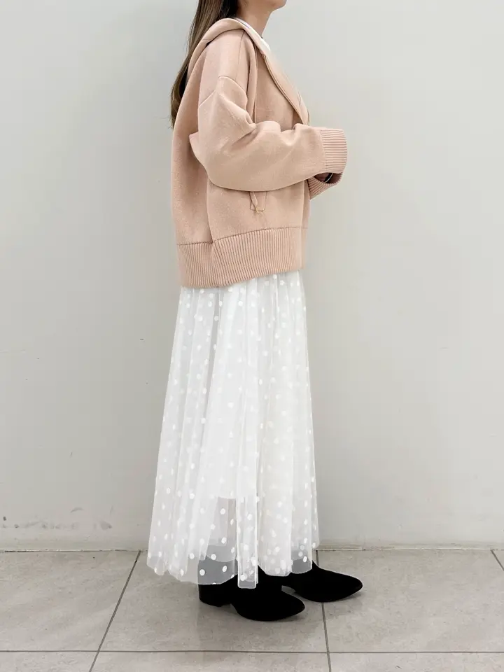 GRACE CONTINENTAL Miu Akamatsu コーディネート画像