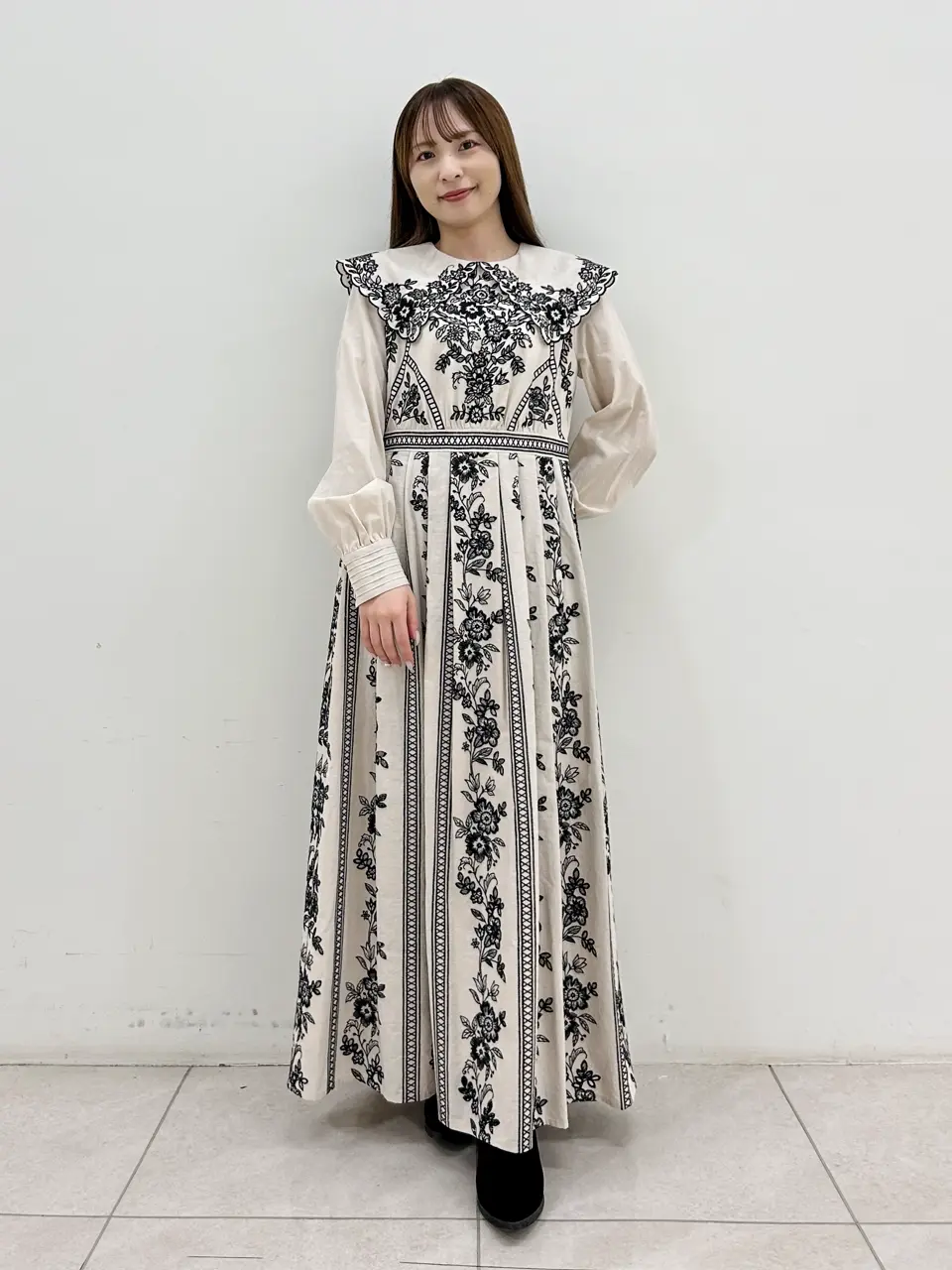 GRACE CONTINENTAL Miu Akamatsu コーディネート画像