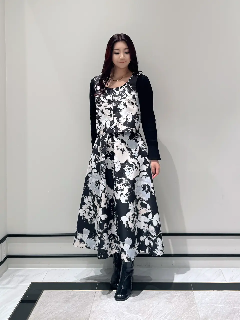  MOMOKO コーディネート画像