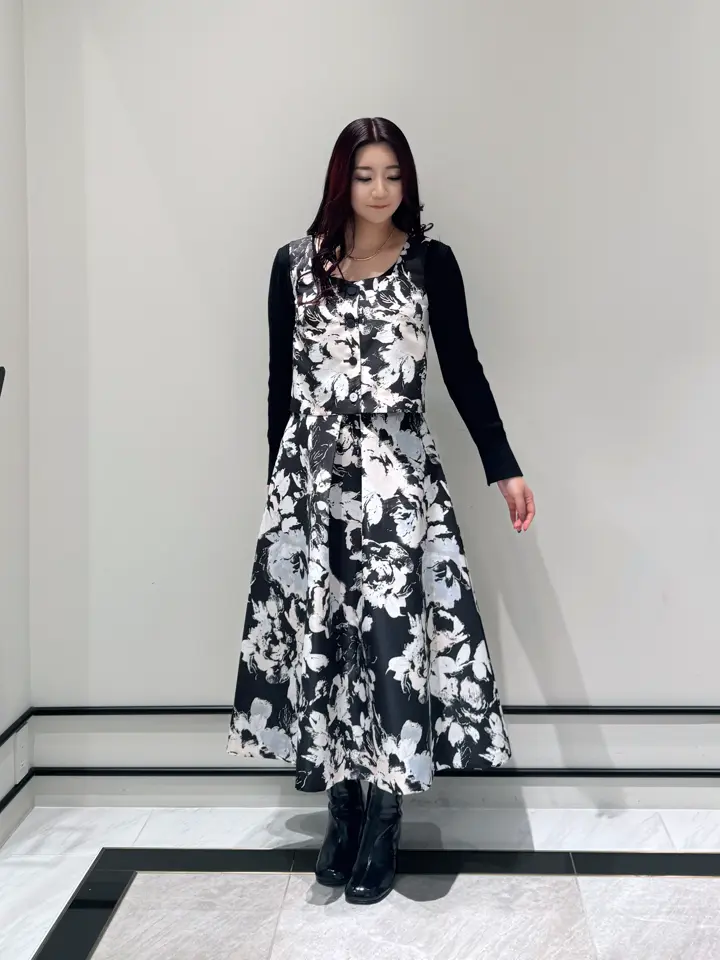 GRACE CONTINENTAL MOMOKO コーディネート画像