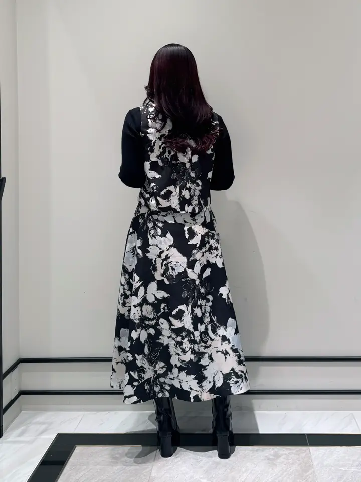 GRACE CONTINENTAL MOMOKO コーディネート画像