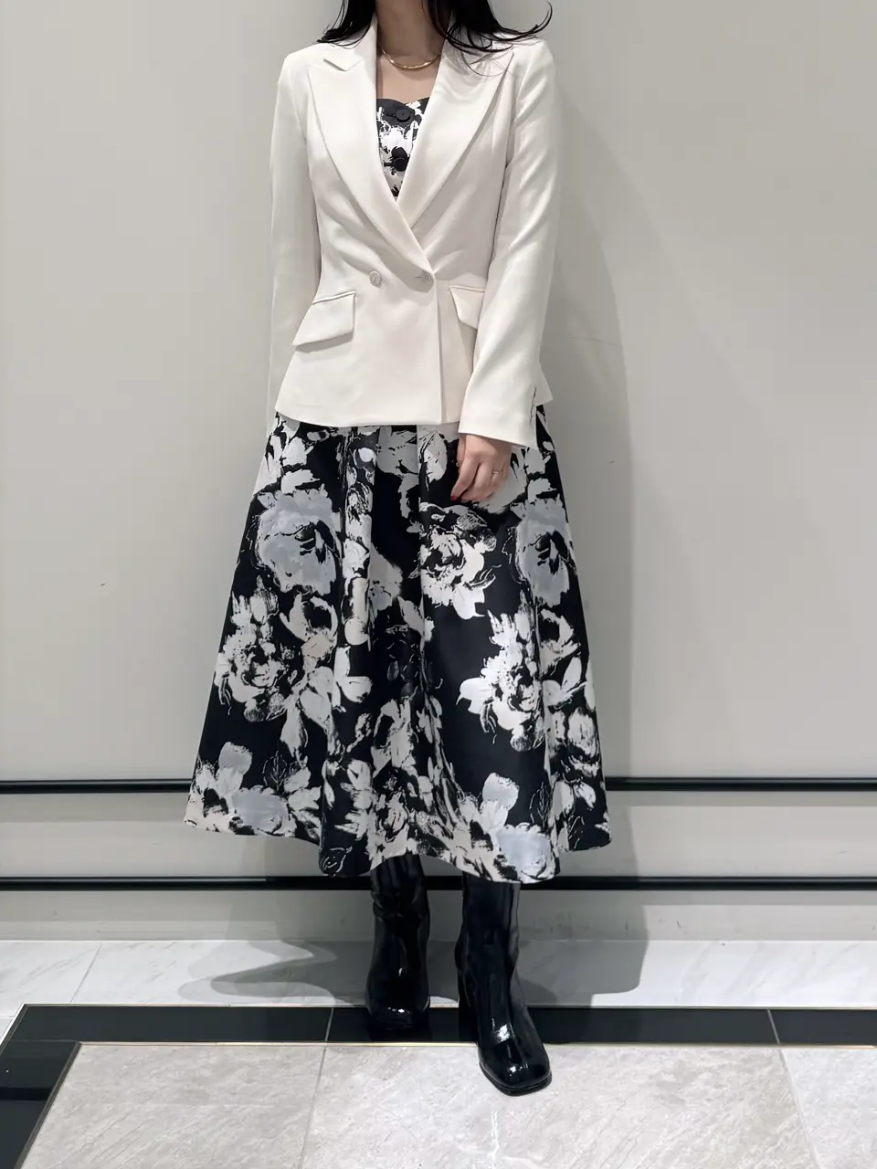 GRACE CONTINENTAL MOMOKO コーディネート画像