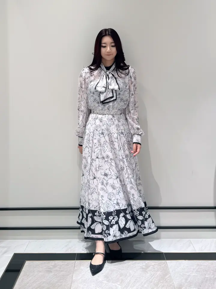 GRACE CONTINENTAL MOMOKO コーディネート画像