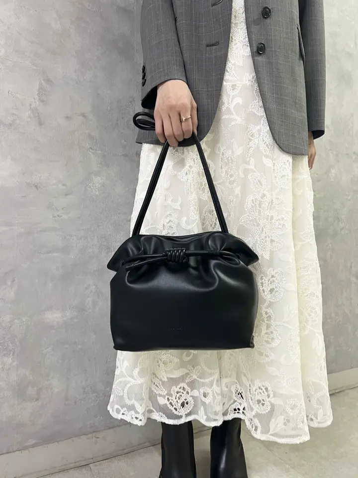 GRACE CONTINENTAL 亀田 未希 コーディネート画像