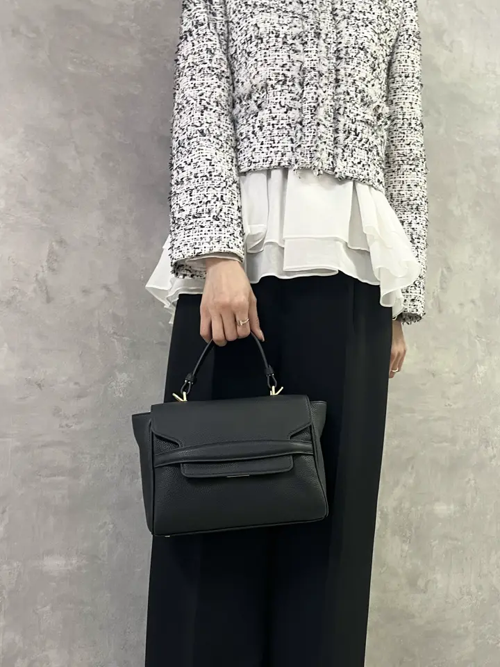 GRACE CONTINENTAL 亀田 未希 コーディネート画像