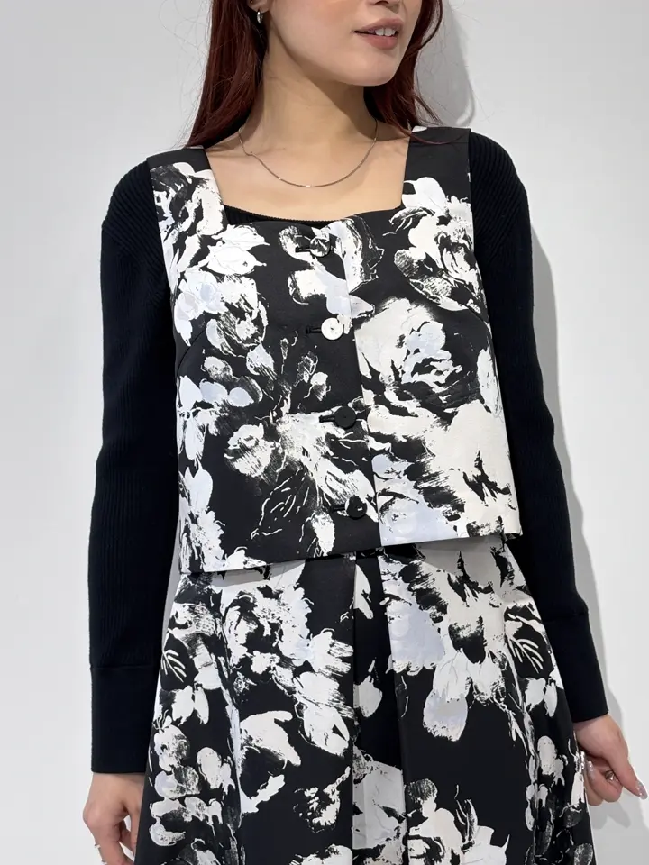 GRACE CONTINENTAL Yuuki NOZAWA コーディネート画像