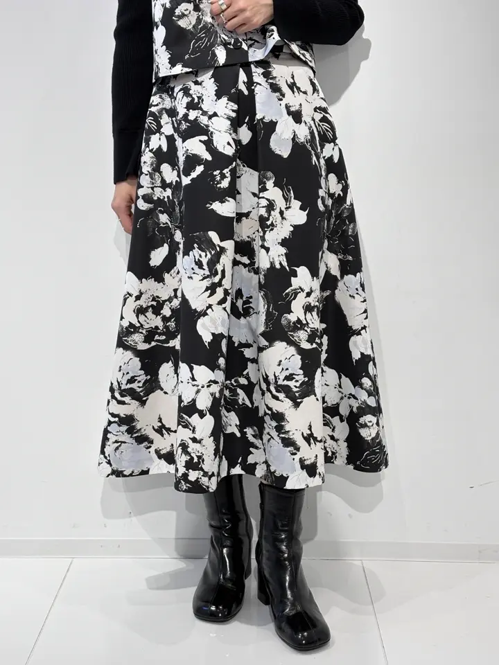 GRACE CONTINENTAL Yuuki NOZAWA コーディネート画像