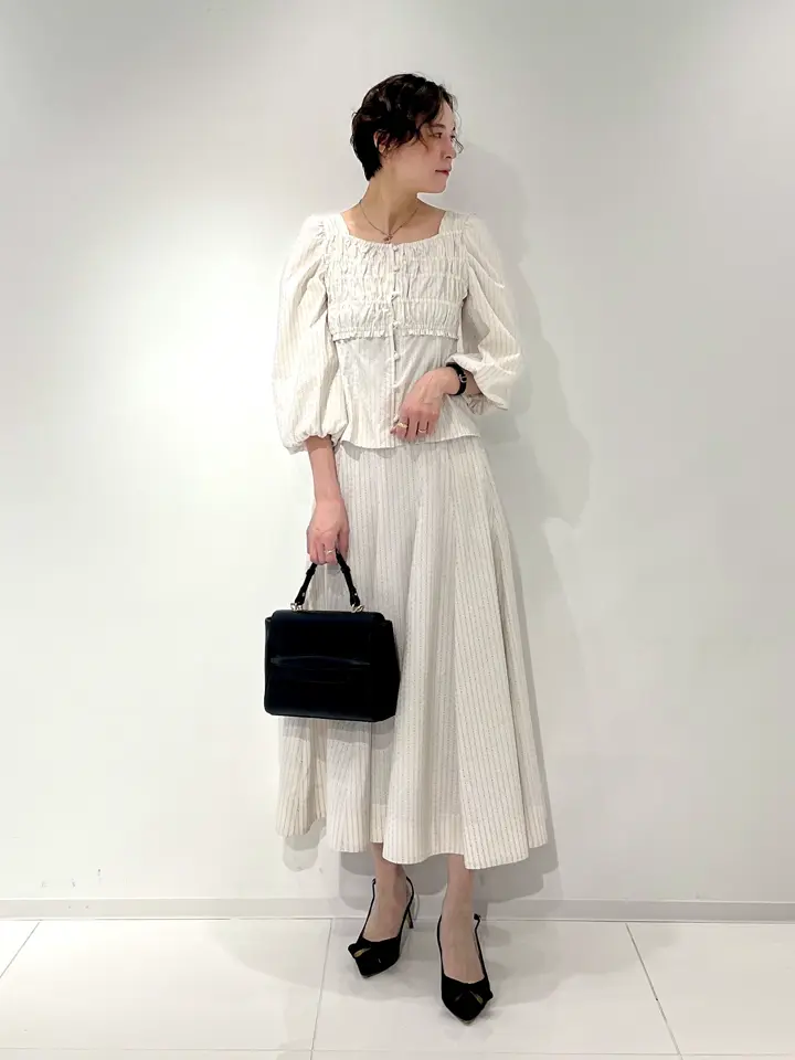 GRACE CONTINENTAL 亀田 未希 コーディネート画像