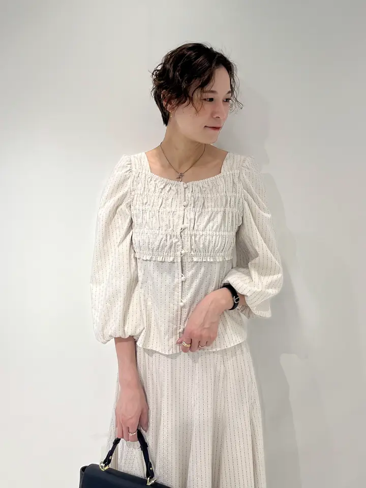 GRACE CONTINENTAL 亀田 未希 コーディネート画像