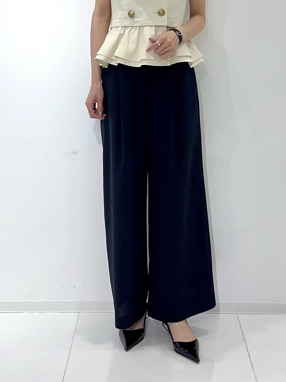 GRACE CONTINENTAL 亀田 未希 コーディネート画像