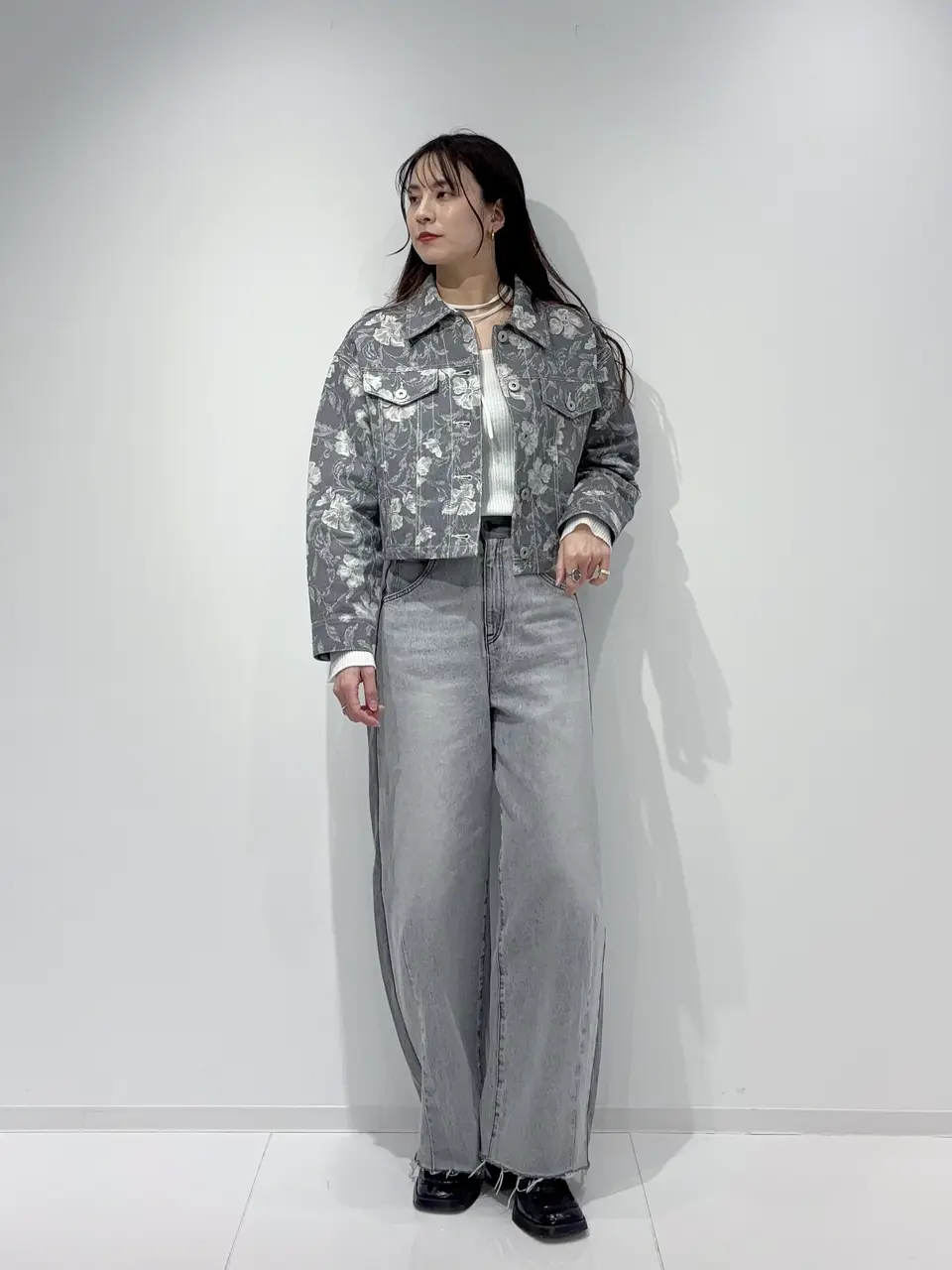  Hikaru Okada コーディネート画像