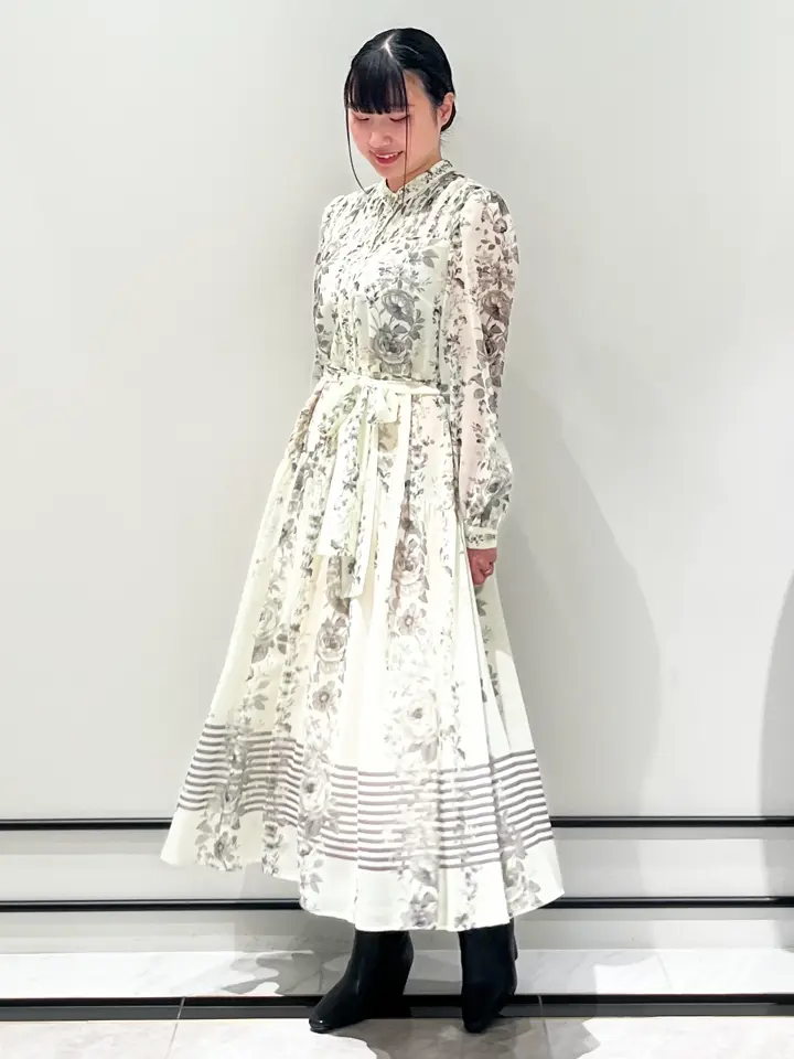 GRACE CONTINENTAL CHISAKO.S コーディネート画像